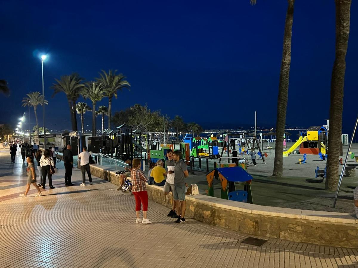 Luxury 190M2 Amplio Apartamento Moderno Con Terraza En La Azotea De 50M2 Junto A La Playa, En El Centro De Torre Del Mar, Malaga, Modern Large Apartment With 50M2 Roof Terrace By The Beach, Right In The Center Of Torre Del Mar, Malaga Екстер'єр фото