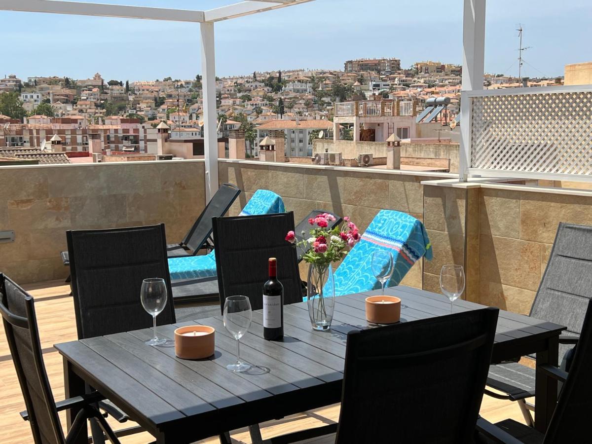 Luxury 190M2 Amplio Apartamento Moderno Con Terraza En La Azotea De 50M2 Junto A La Playa, En El Centro De Torre Del Mar, Malaga, Modern Large Apartment With 50M2 Roof Terrace By The Beach, Right In The Center Of Torre Del Mar, Malaga Екстер'єр фото